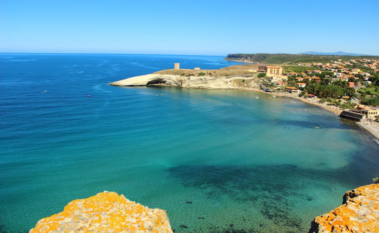 Foto af S'archittu beach med lys sand overflade