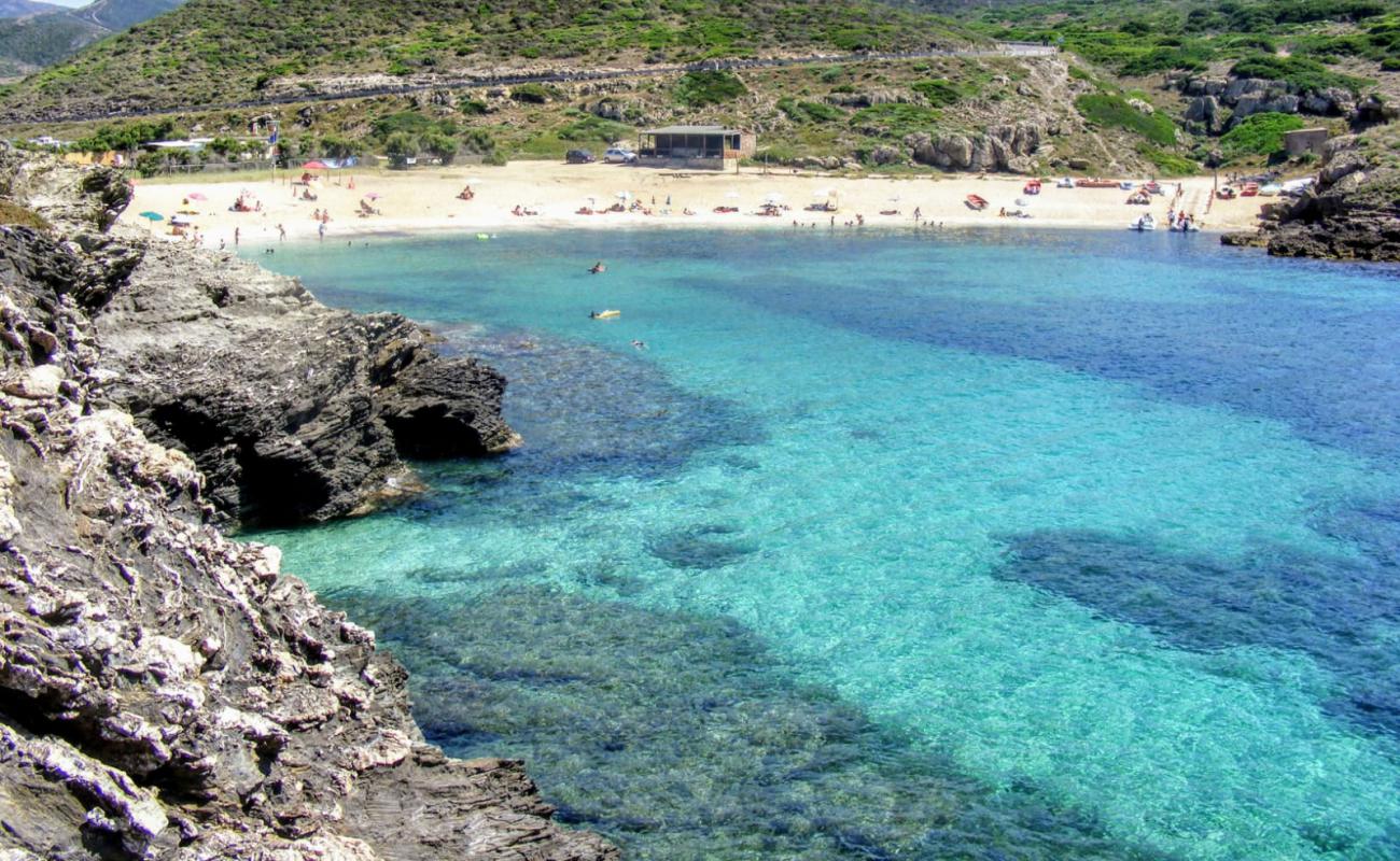 Foto af Porto Palmas med lys sand overflade