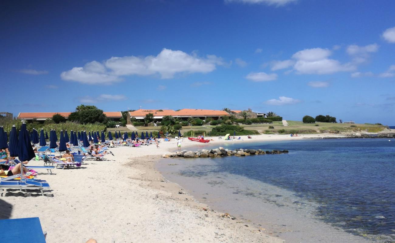 Foto af Spiaggia delle Tonnare med lys sand overflade