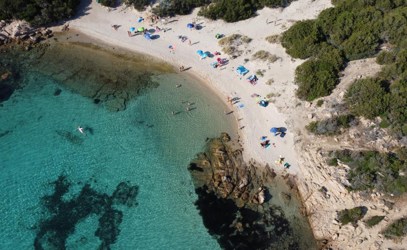 Foto af Capriccioli ovest med let fin sten overflade