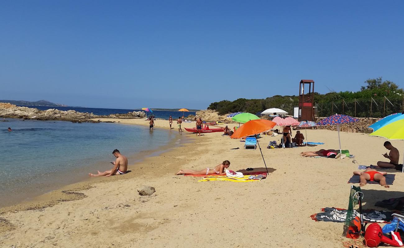 Foto af Spiaggia Punta Volpe med lys sand overflade