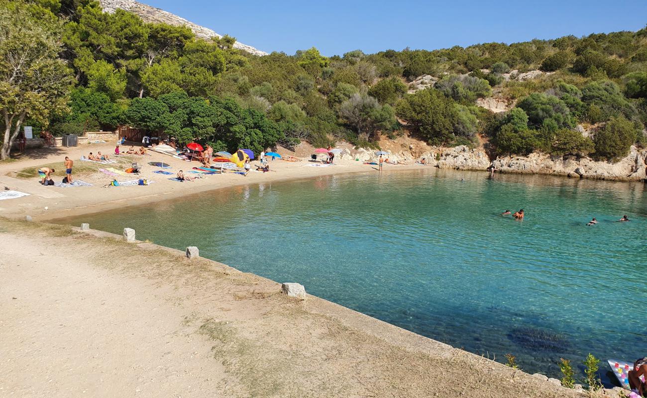 Foto af Stranden Cala Moresca med let sand og småsten overflade