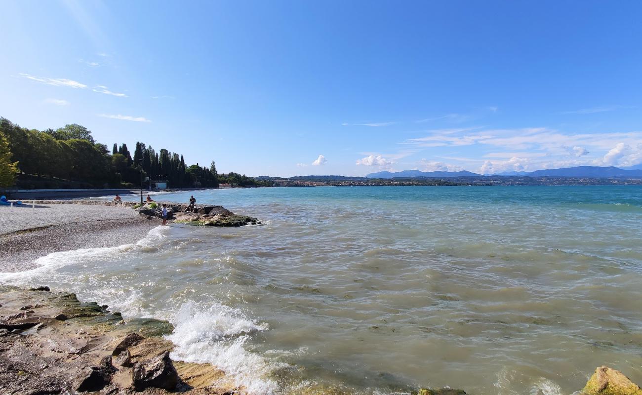 Foto af Spiaggia della Cesolina med grå sten overflade