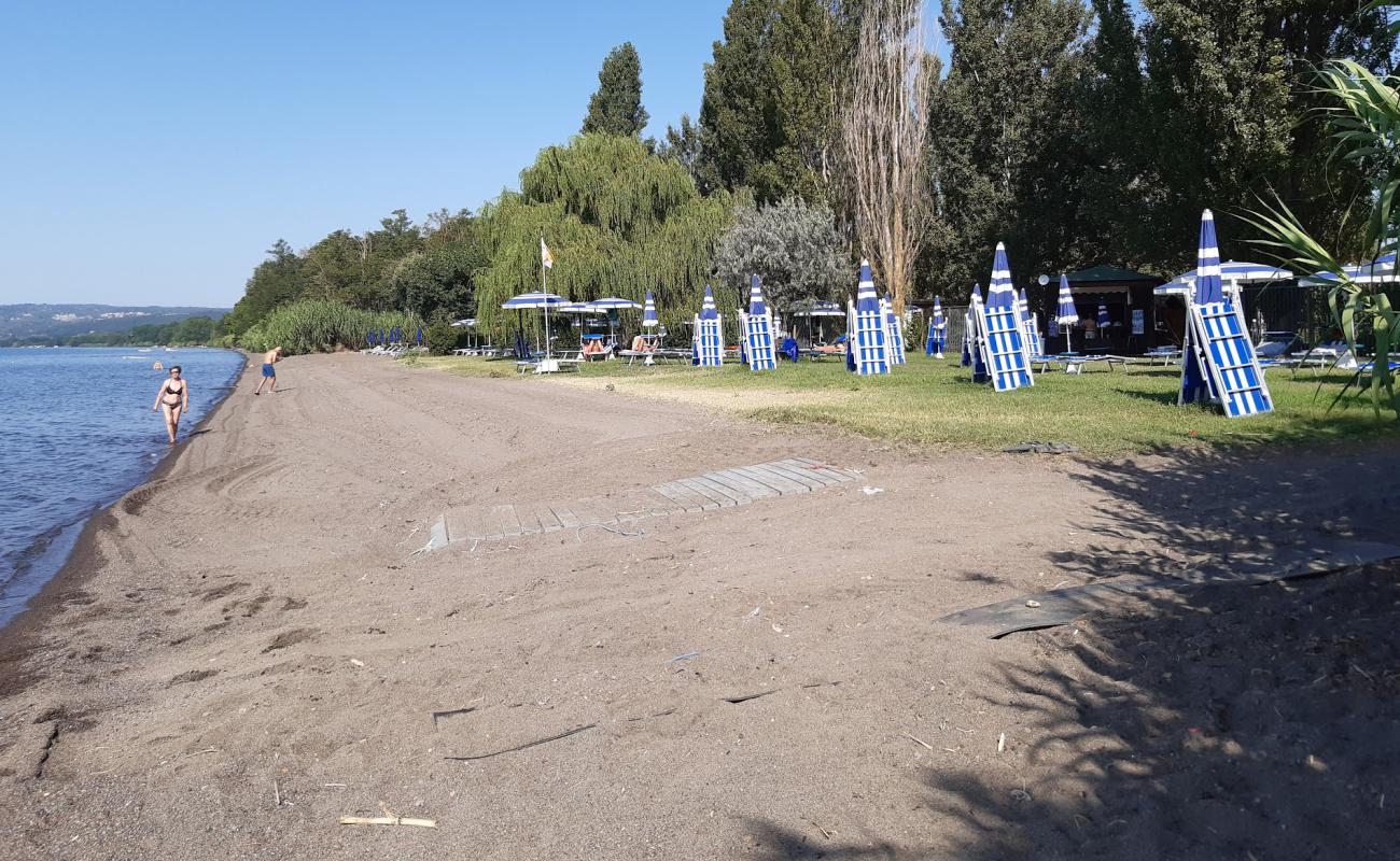 Foto af Spiaggia la Cappelletta med lys sand overflade