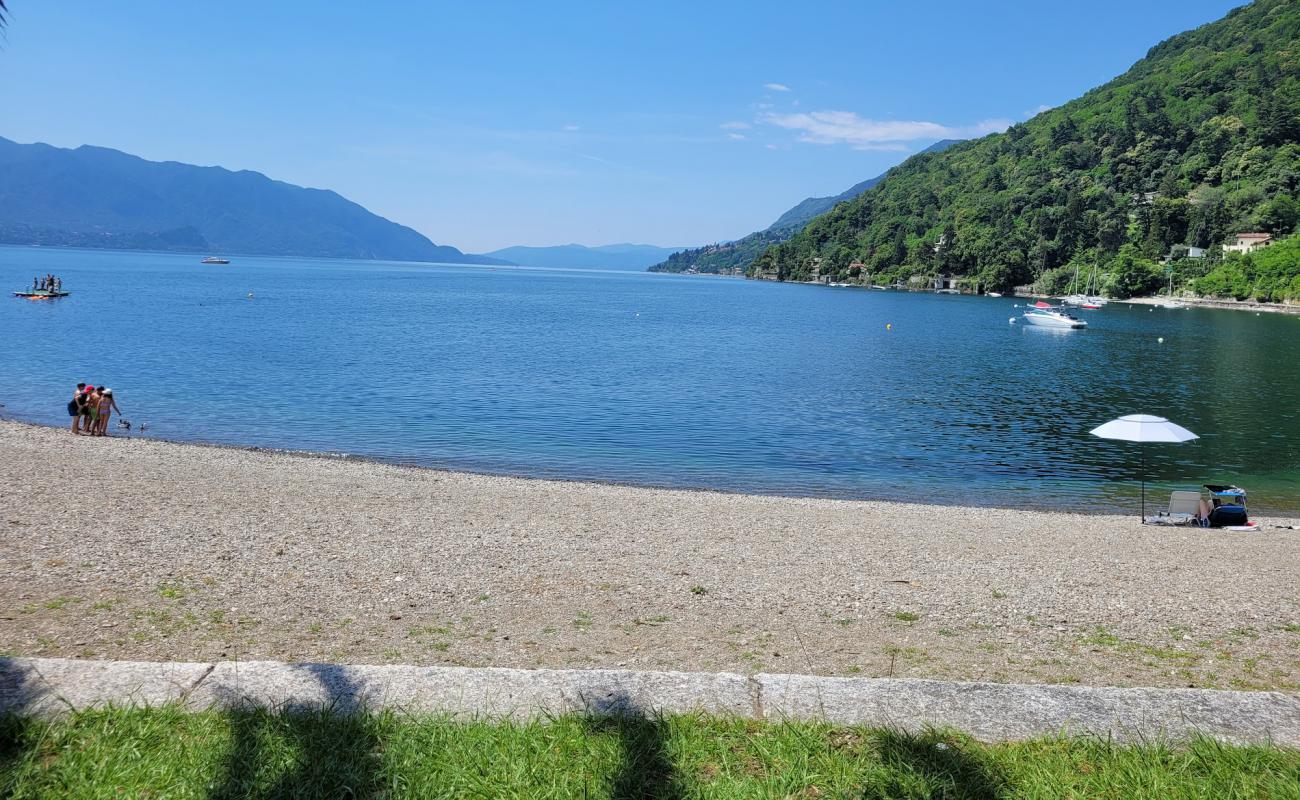 Foto af Spiaggia di Cannero med grå sten overflade