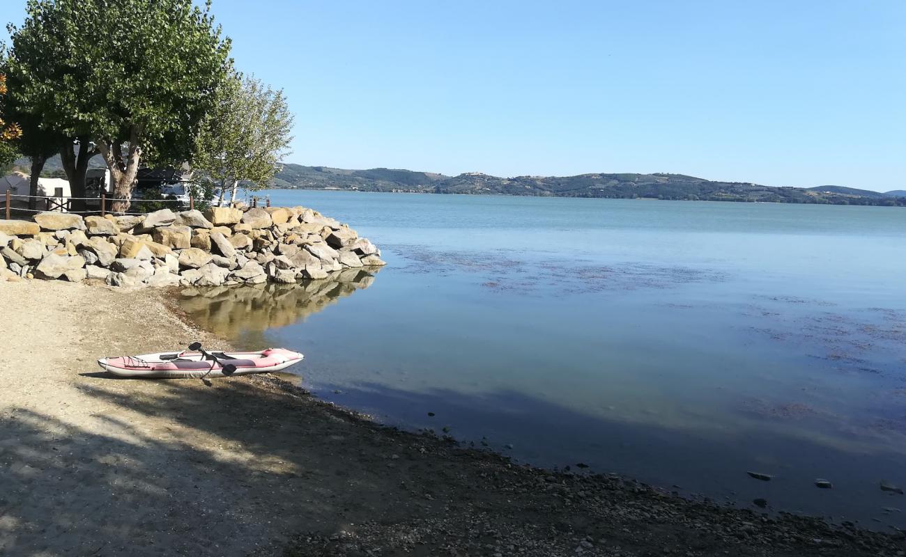 Foto af Hotel Lake Trasimeno - Kursaal med lys sand overflade