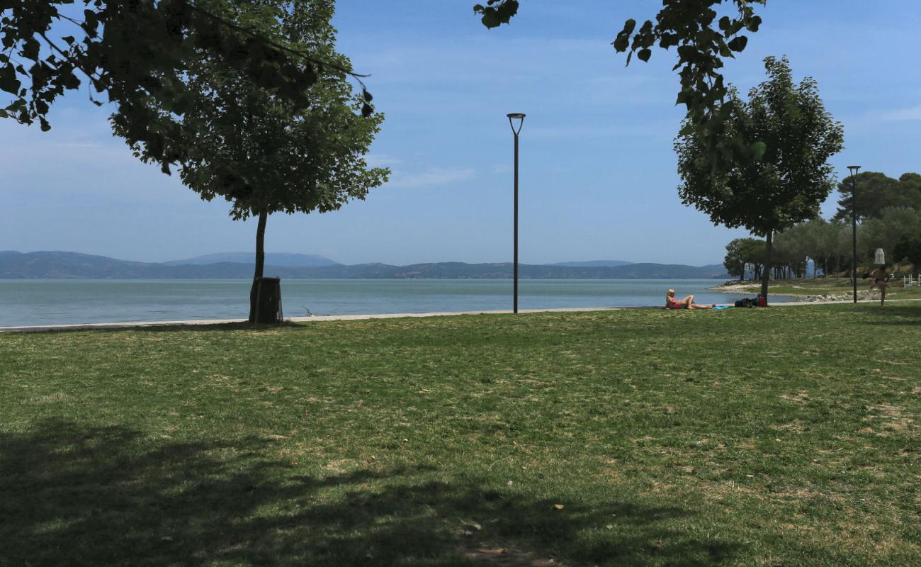 Foto af Sastiglione del lago spiaggia med lys sand overflade