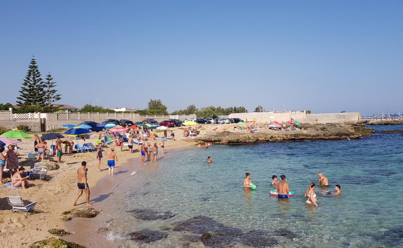 Foto af Spiaggia Torre a Mare med lys sand overflade