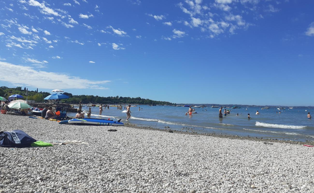 Foto af Lazise Strand med let fin sten overflade