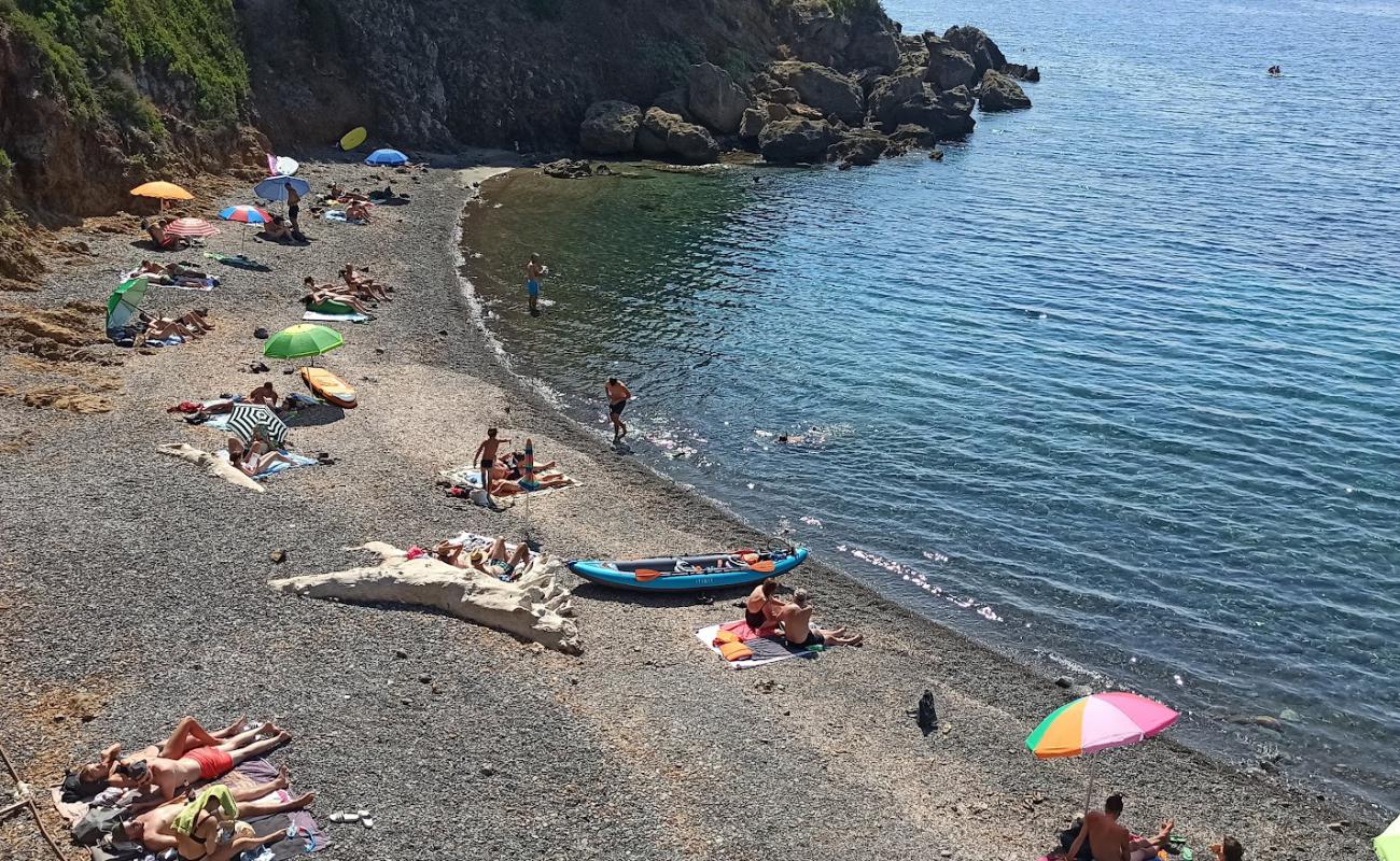 Foto af Spiaggia Canata med grå fin sten overflade