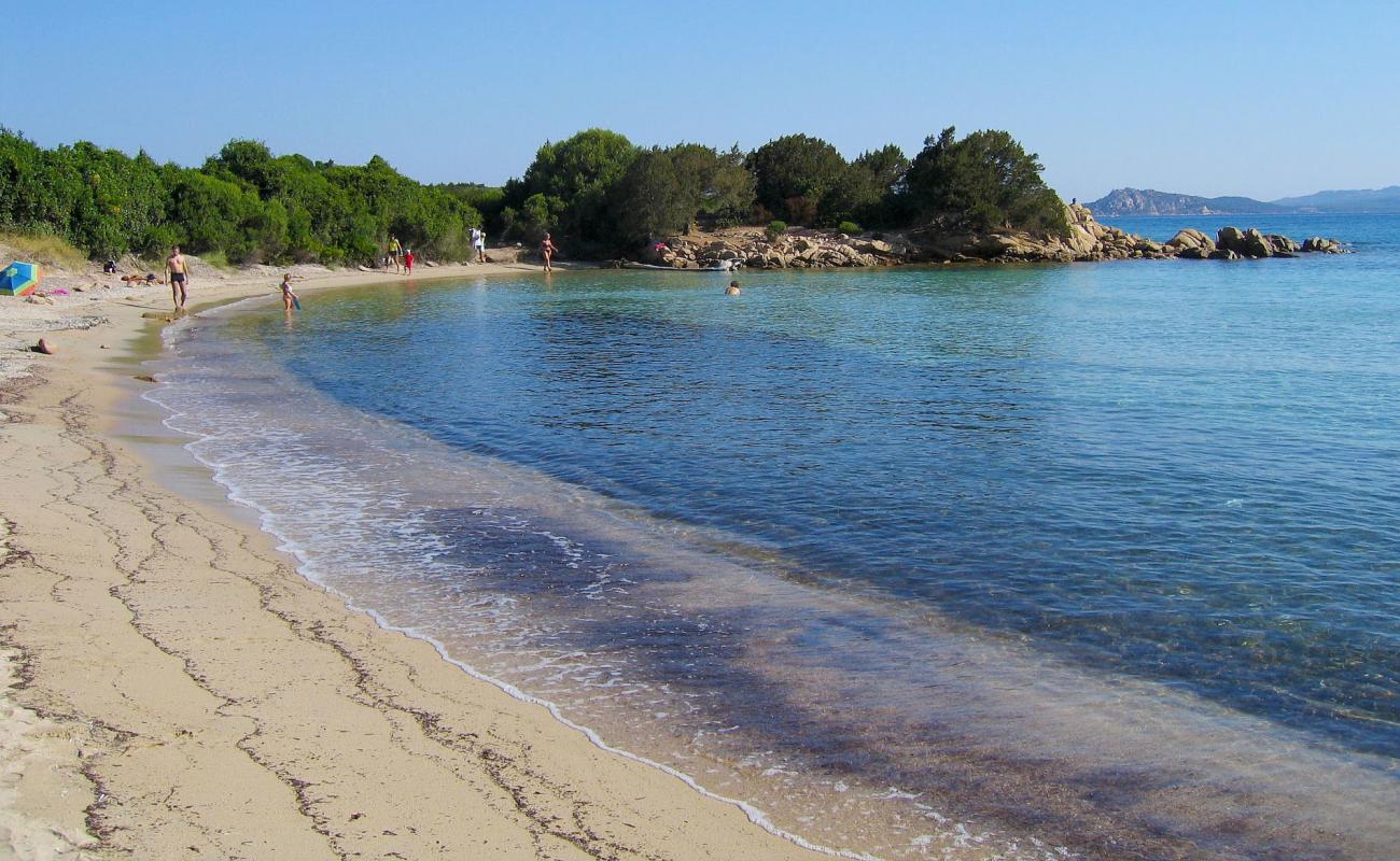 Foto af Spiaggia Le Piscine med lys sand overflade