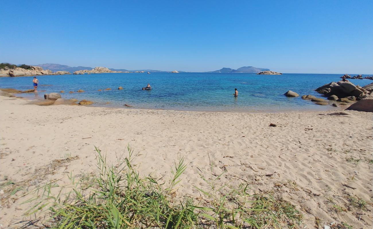 Foto af Spiaggia di Capo Ceraso med lys sand overflade