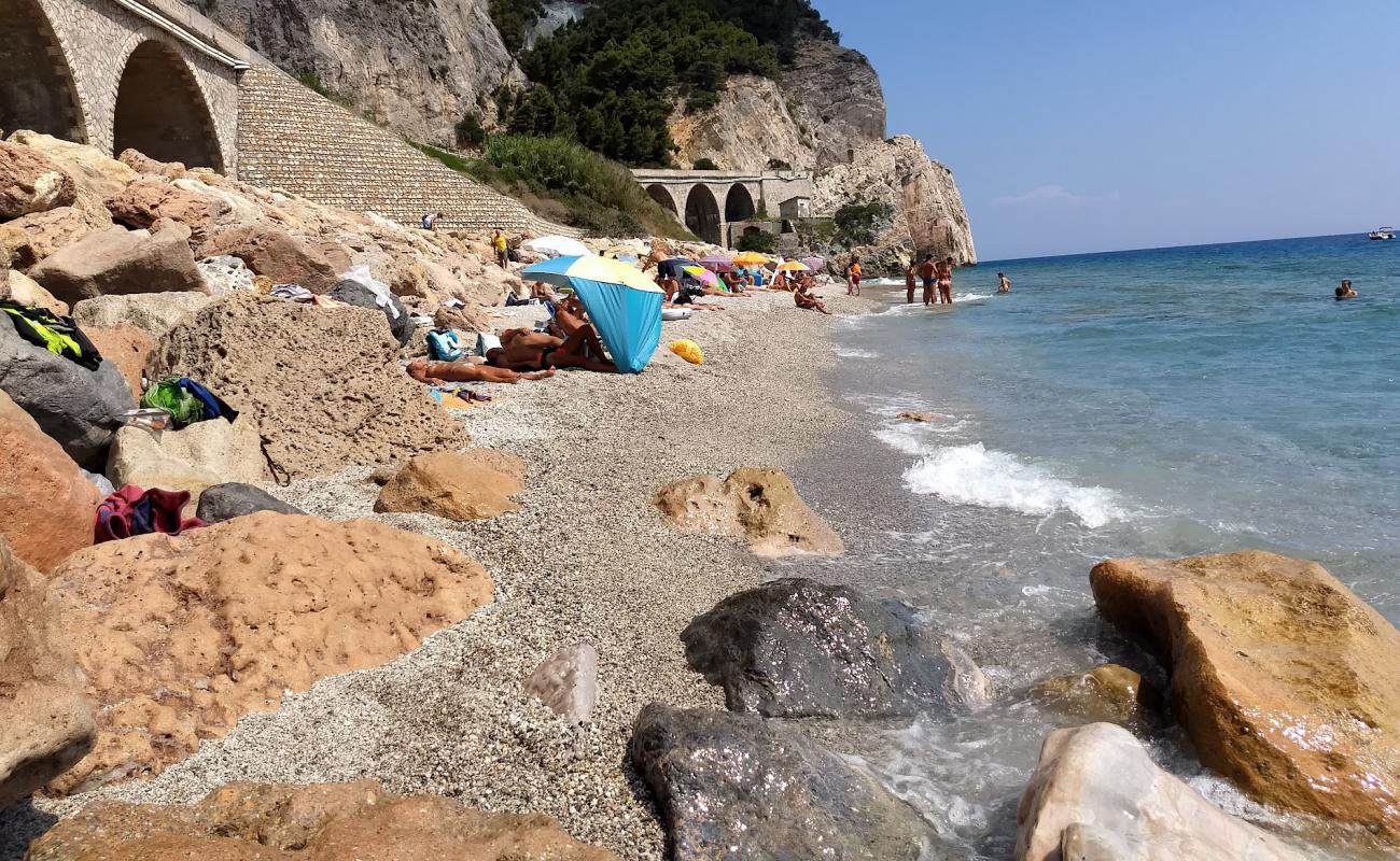 Foto af Spiagge di Tueste med sten overflade