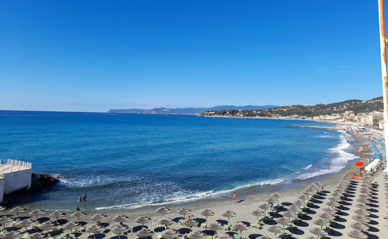 Foto af Nautilus Beach Varazze med grå fin sten overflade