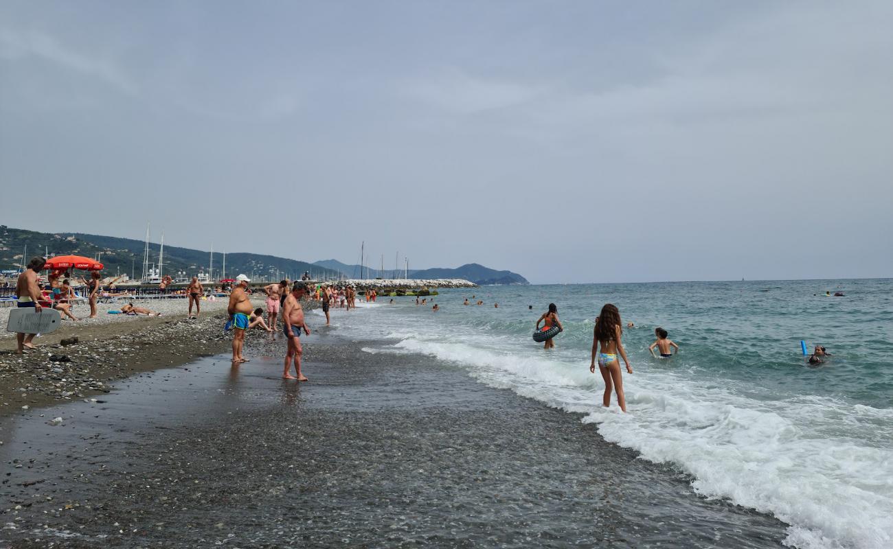 Foto af Spiaggia Tito Groppo med gråt sand og småsten overflade