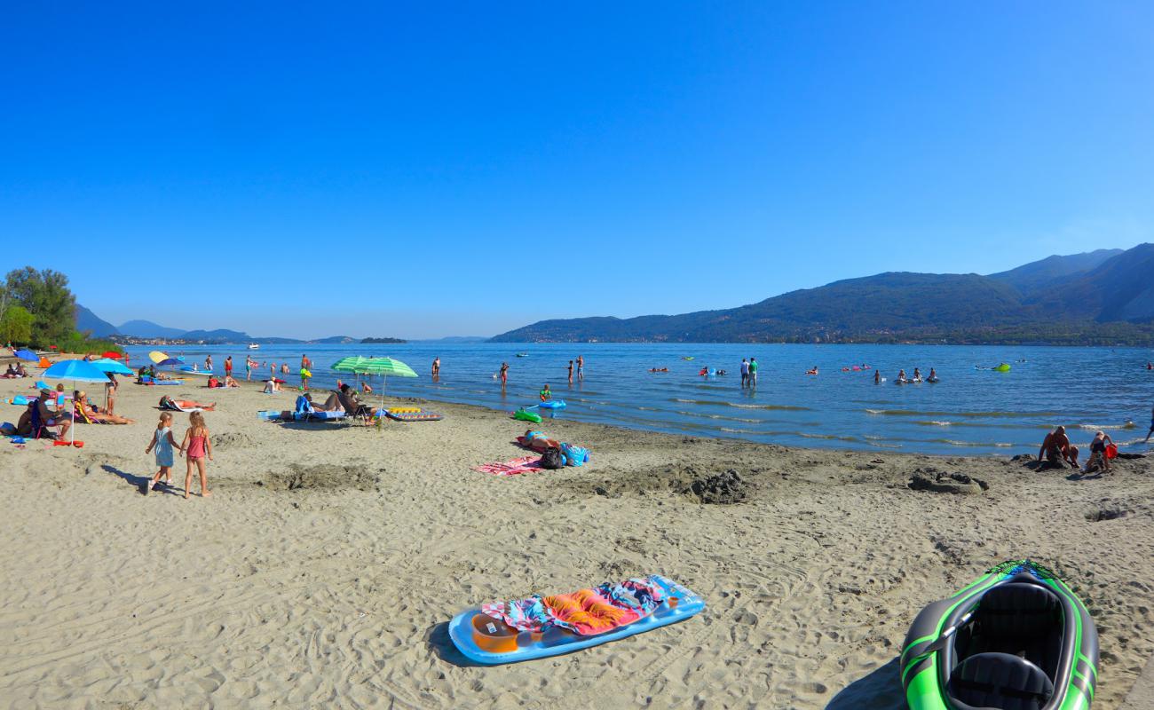 Foto af Spiaggia Isolino med lys sand overflade