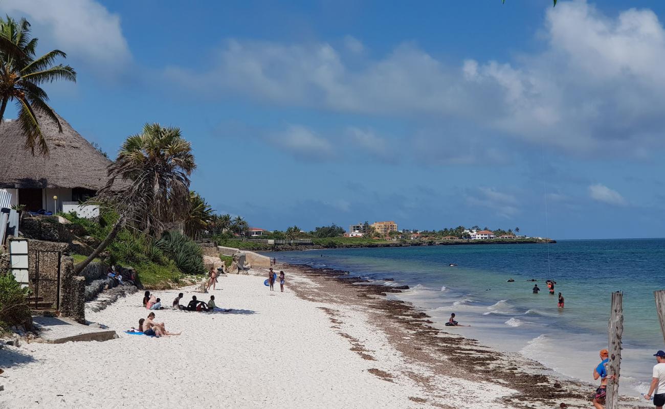 Foto af Mombasa Beach med hvidt fint sand overflade