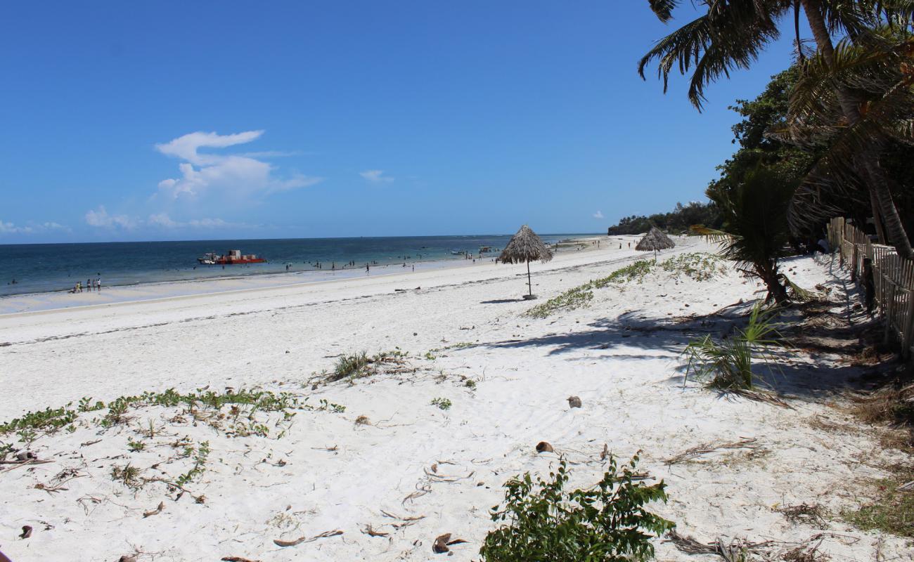 Foto af Nyali Strand (Mombasa) med lys sand overflade