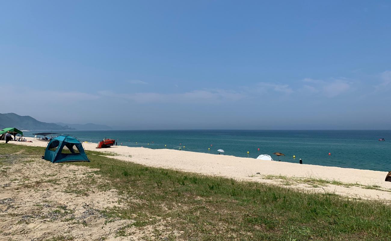 Foto af Mangyang Beach med lys sand overflade