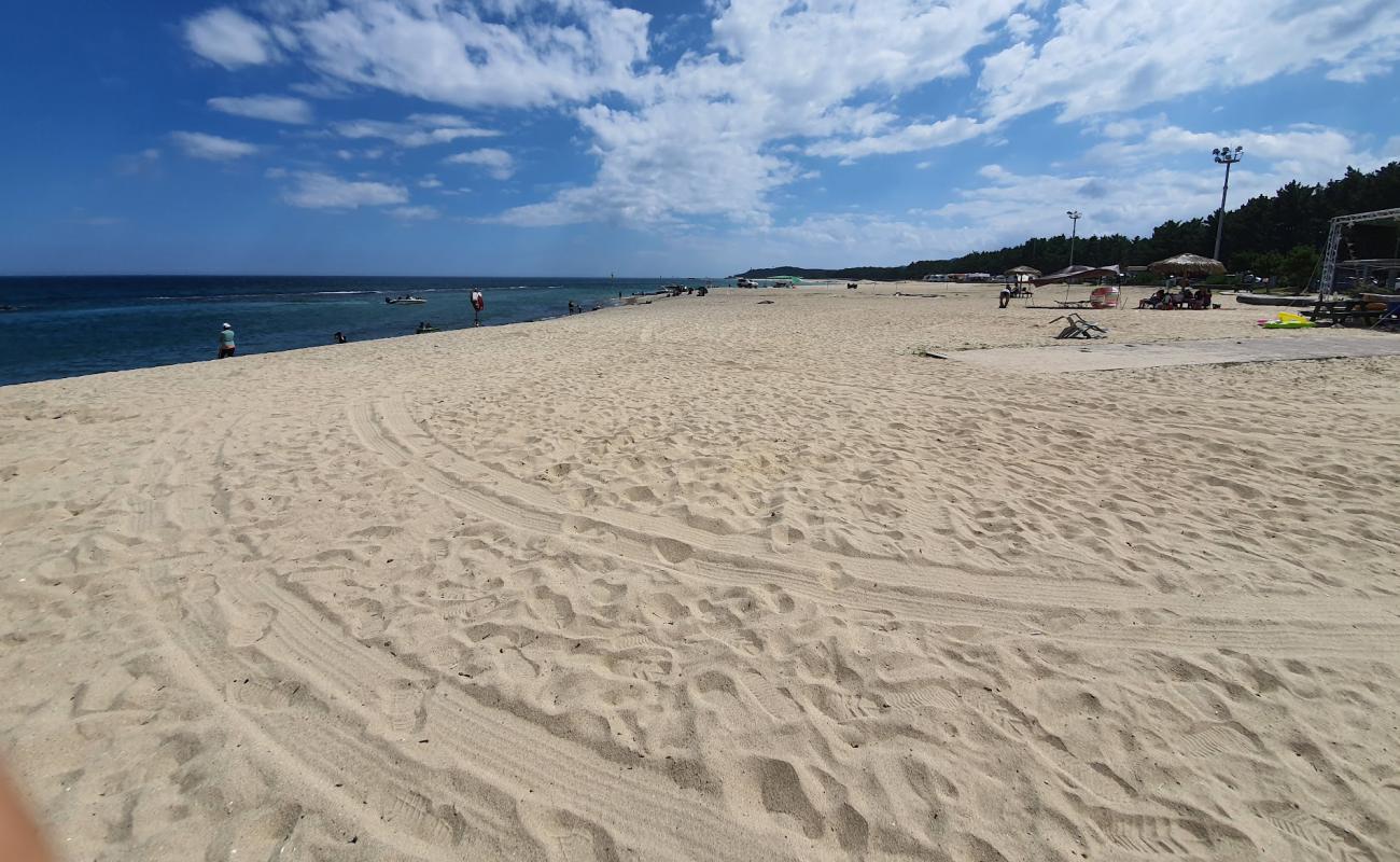 Foto af Gusan Beach med lys sand overflade