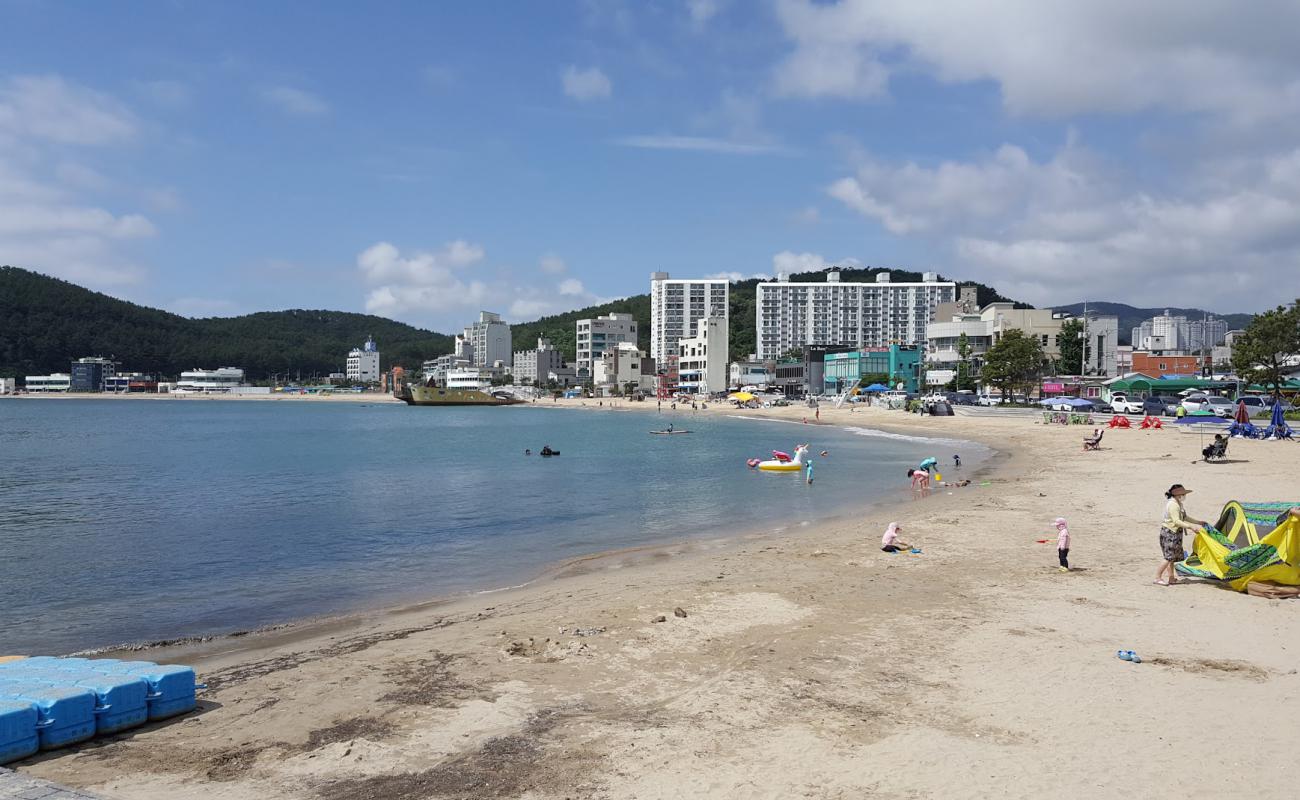 Foto af Ilgwang Strand med lys sand overflade