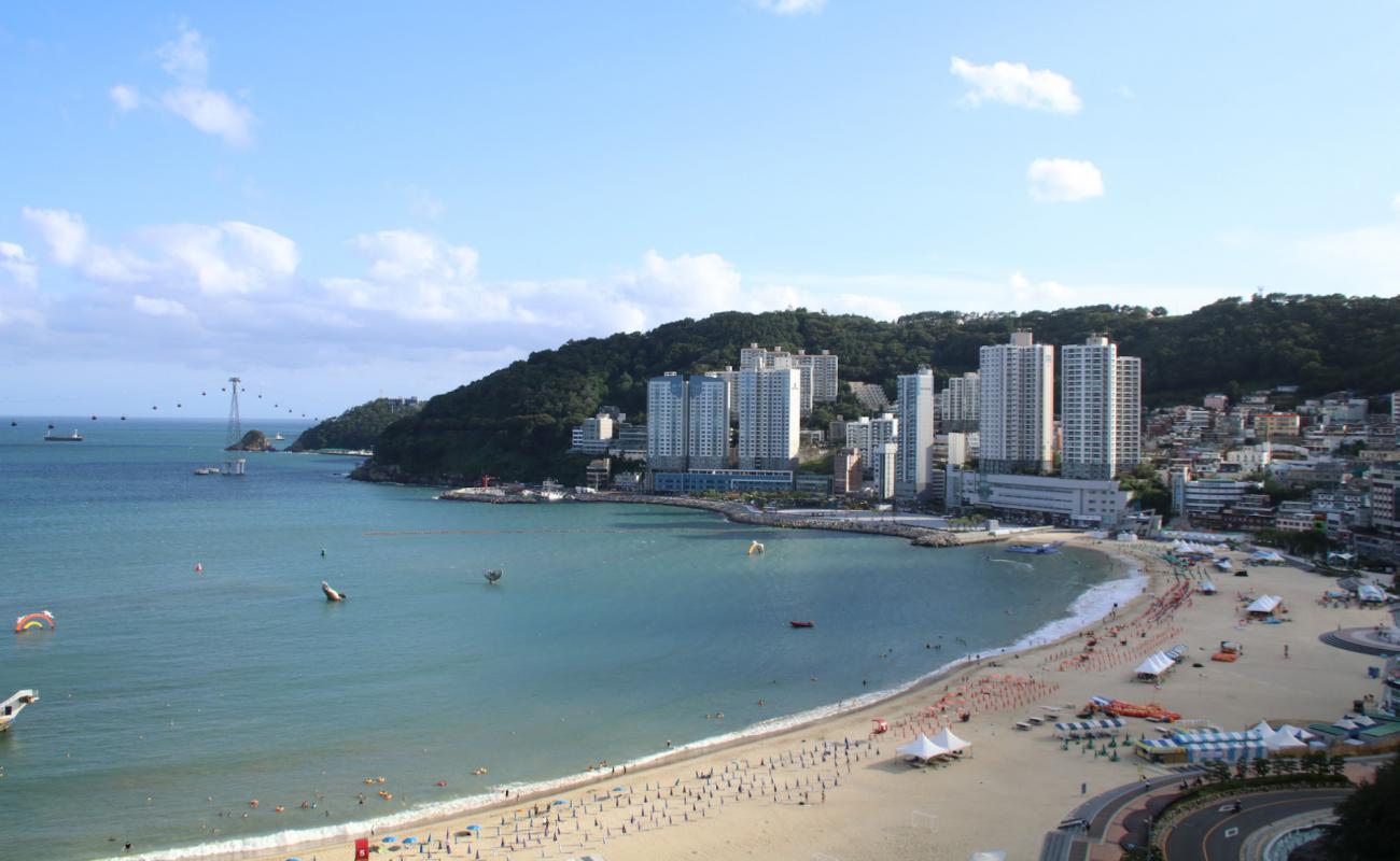 Foto af Songdo Strand med lys sand overflade