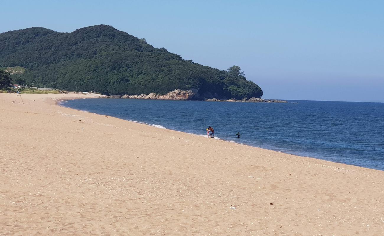 Foto af Gosapo Beach med lys sand overflade