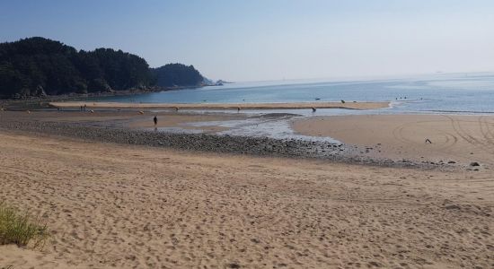 Uihang Beach