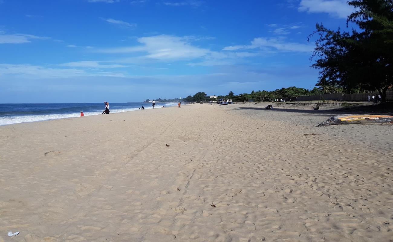 Foto af Tamatave Beach med lys sand overflade