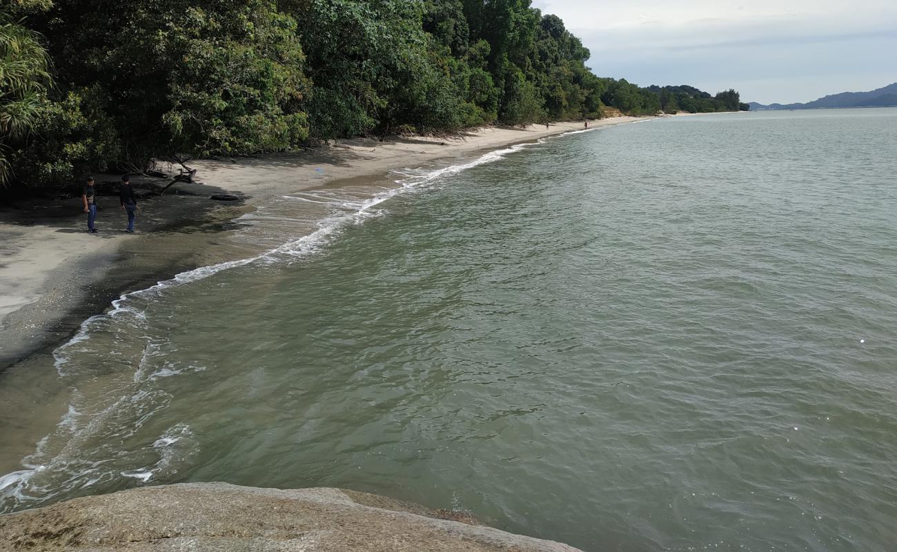 Foto af Janggus Damai Laut Beach med lys sand overflade