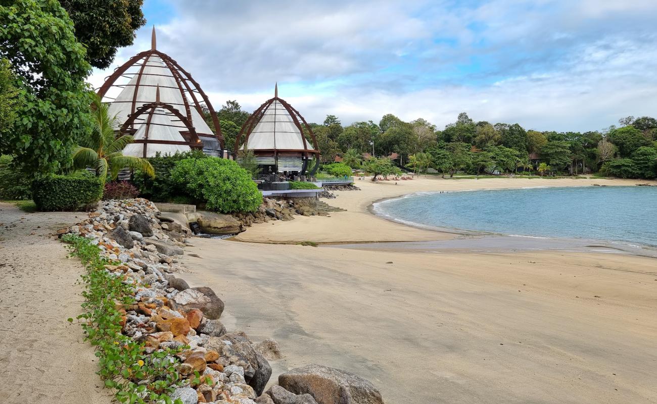 Foto af Langkawi natural Beach med lys fint sand overflade