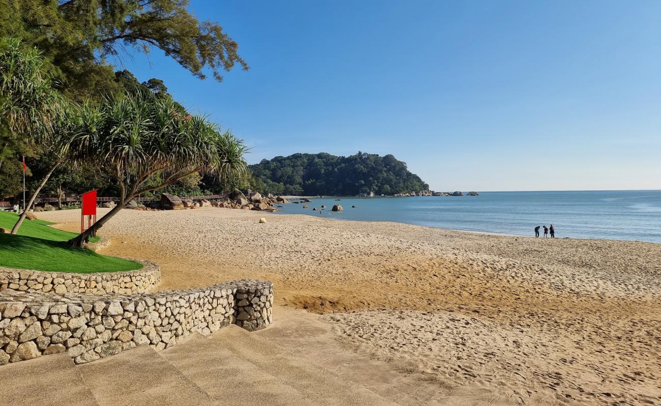 Foto af Teluk Cempedak Beach med let fin sten overflade