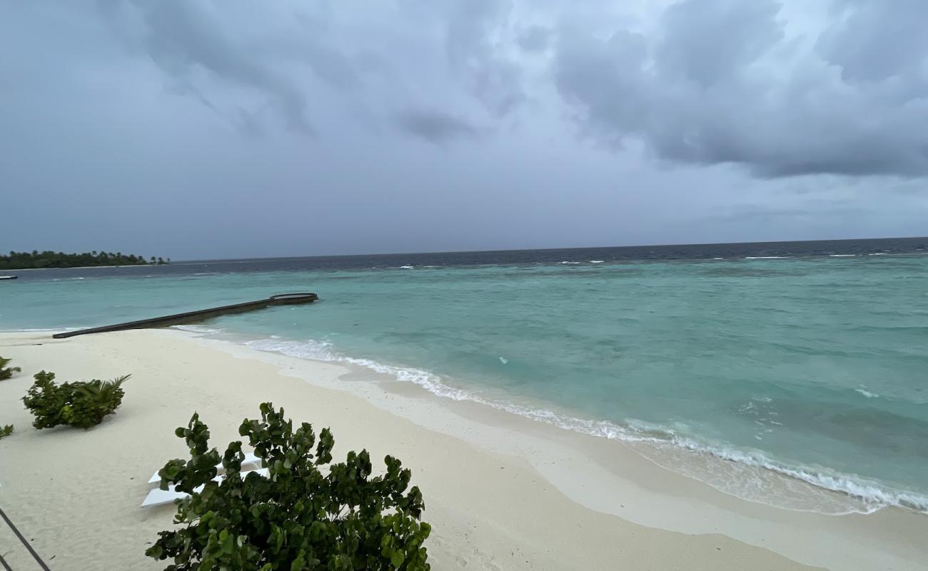 Foto af Aarah Strand med hvidt fint sand overflade