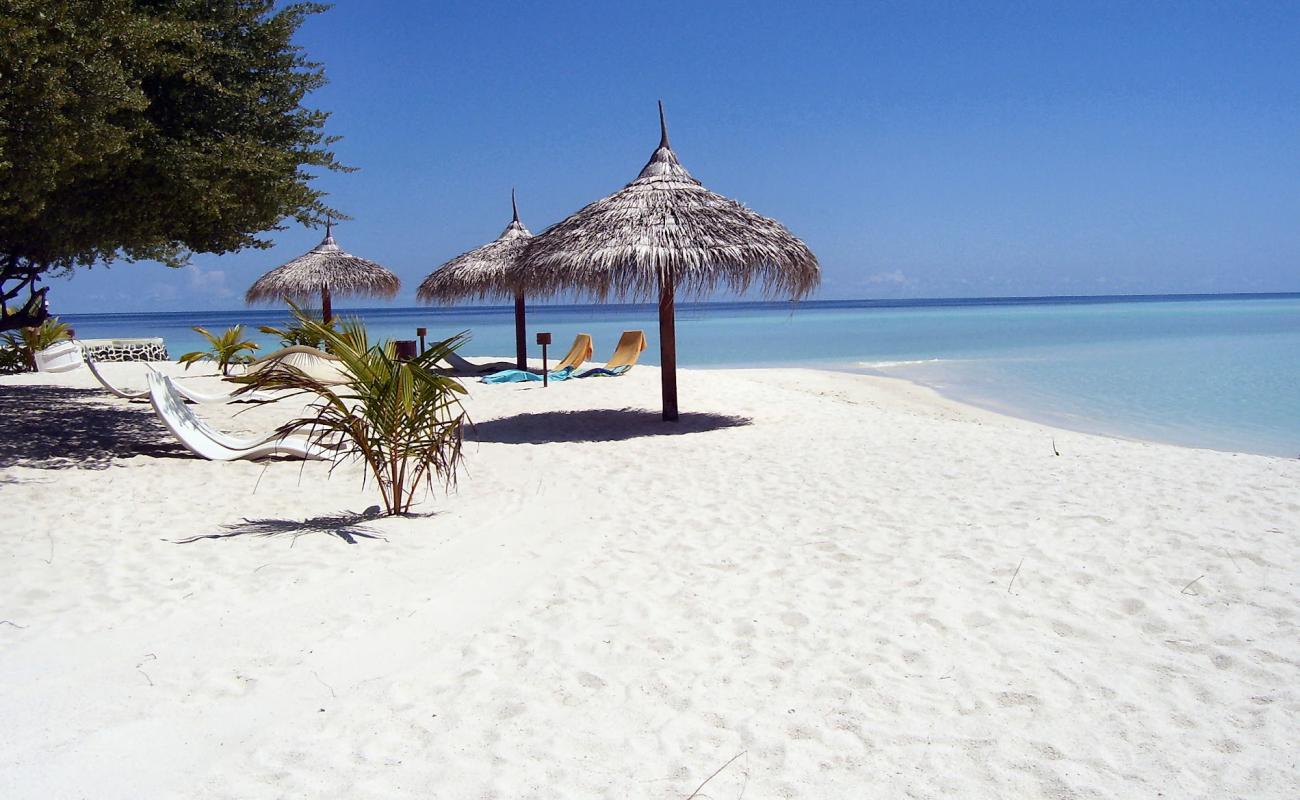 Foto af Di Alberto Strand med hvidt fint sand overflade