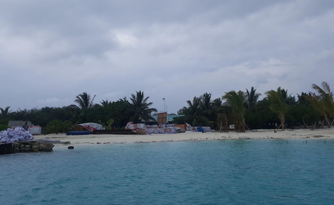 Foto af Kunaavashi Beach med lys sand overflade