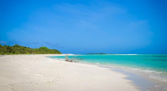 Dhidhdhoo Island Beach