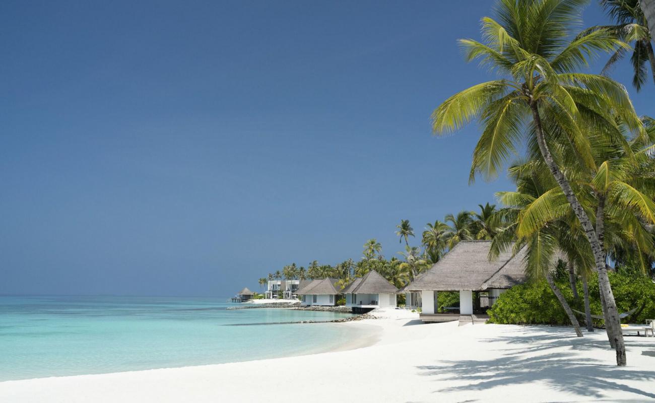 Foto af Cheval Blanc island med hvidt sand overflade