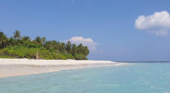 Oligemagu Beach