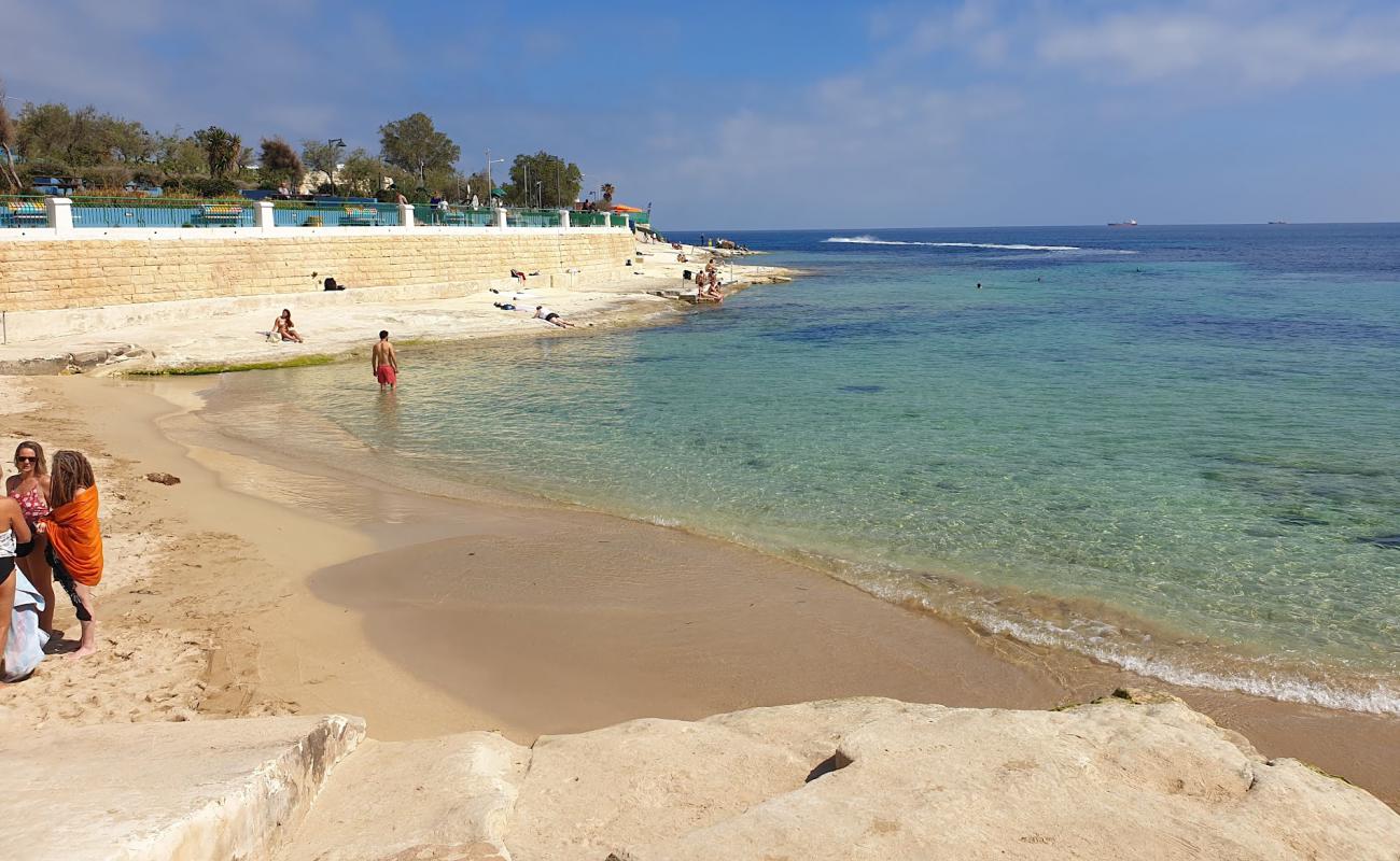 Foto af St. Thomas beach med lys sand overflade