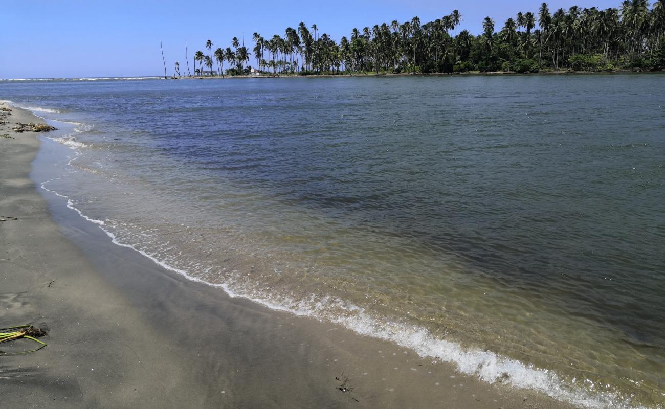 Foto af Playa Paraiso med lys sand overflade