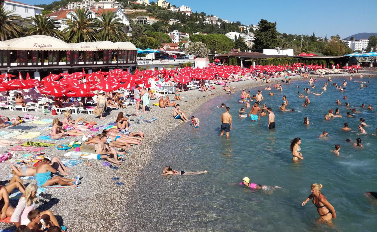 Foto af Rafaello beach med grå sten overflade