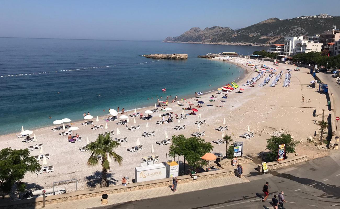 Foto af Veliki Pijesak beach med let fin sten overflade