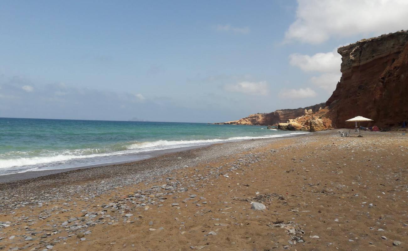 Foto af Boufadisse beach med brun sten overflade