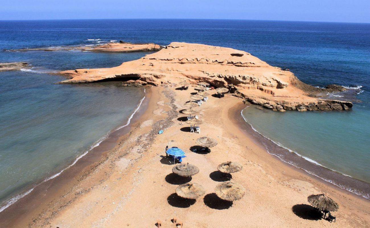 Foto af Plage Sidi El Bachir med brunt sand overflade