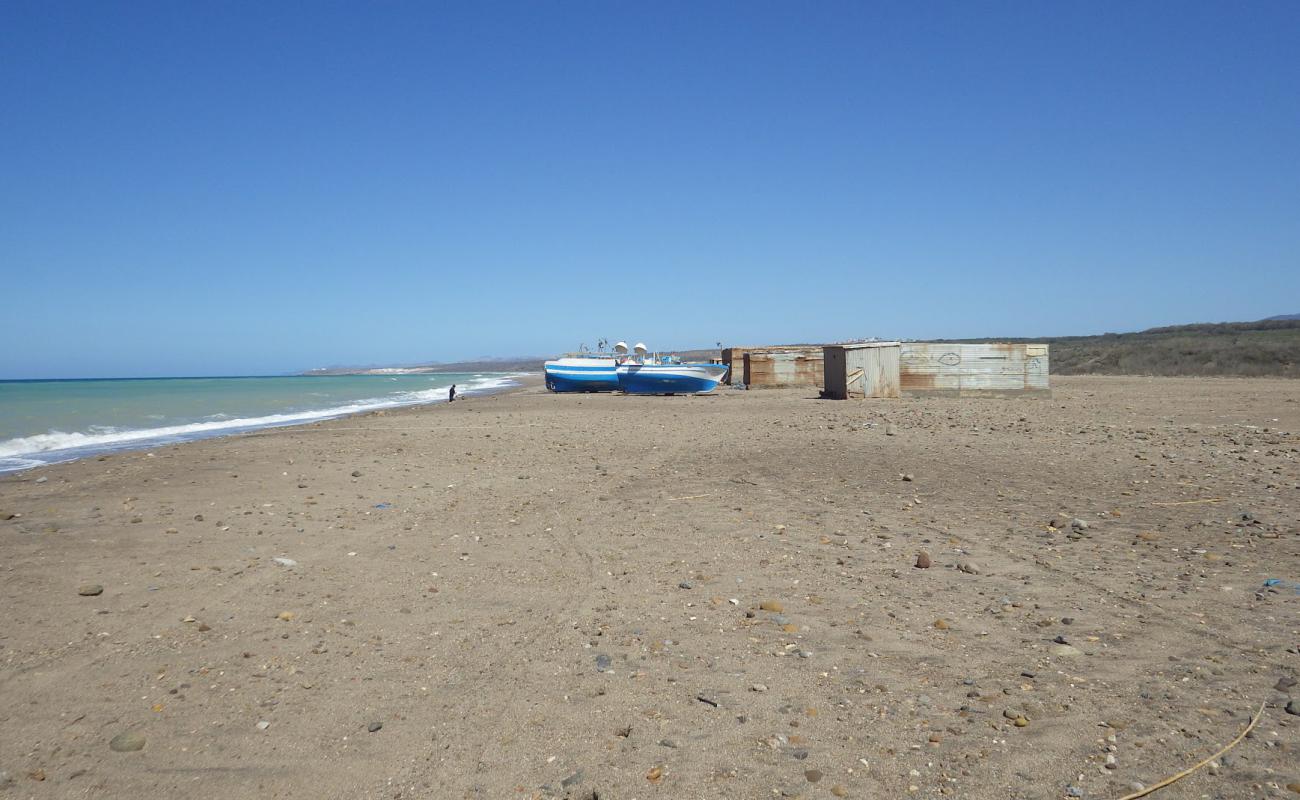 Foto af Plage Sammar med grå sand overflade