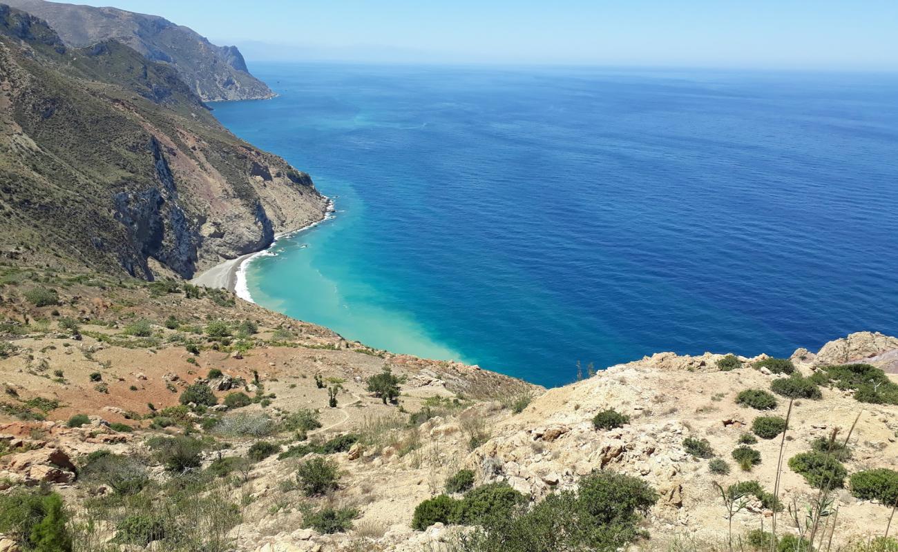 Foto af Plage Taoussarte med grå sten overflade