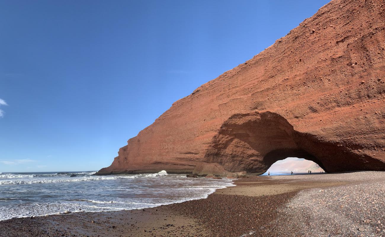 Foto af Legzira Beach med lys sand overflade