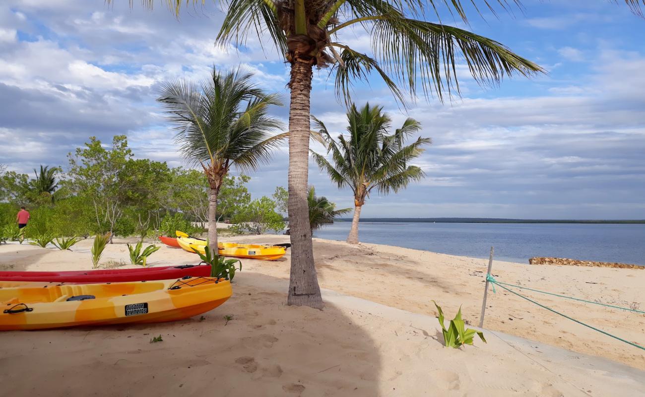 Foto af Situ Island Resort med lys sand overflade