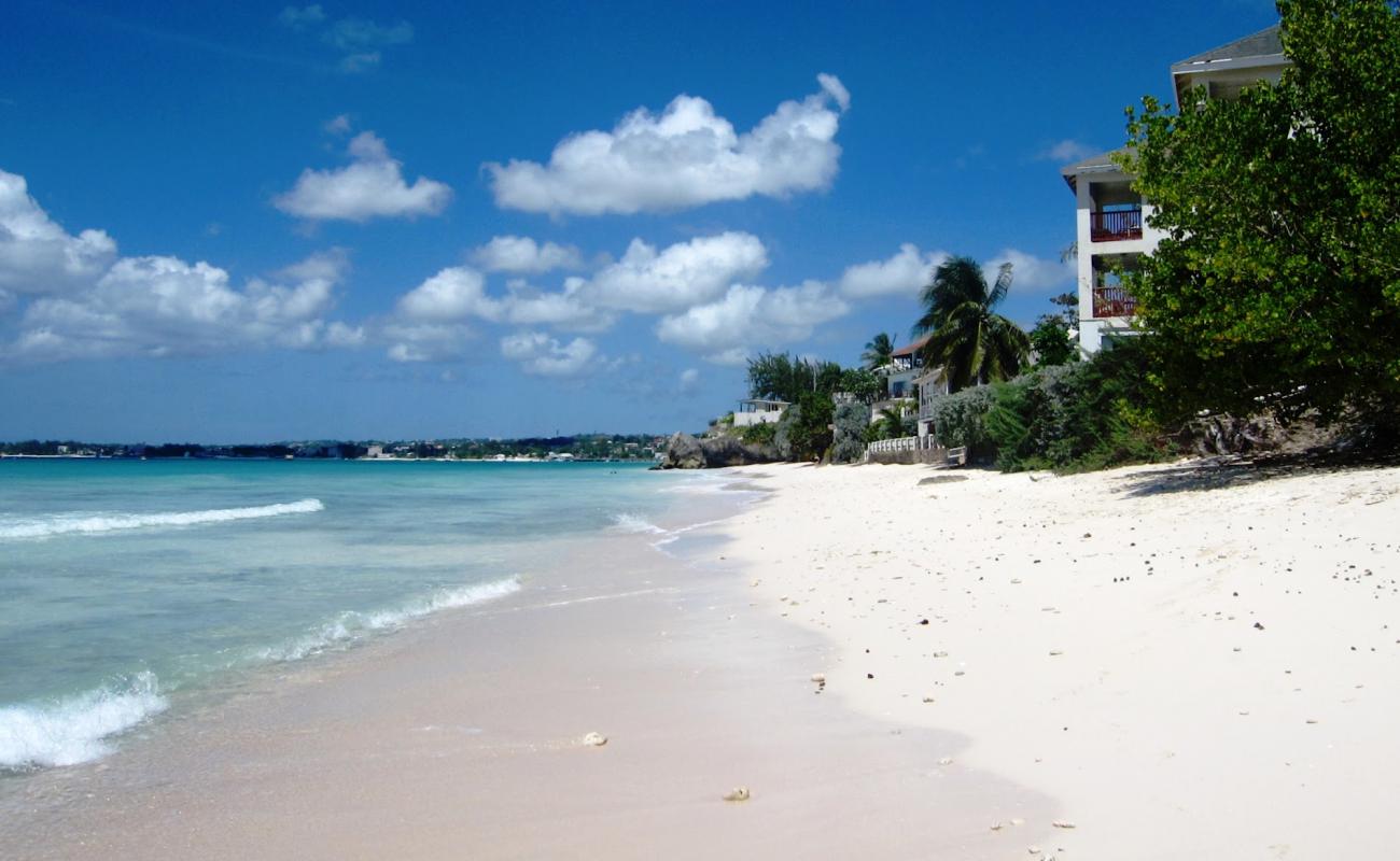 Foto af Freights Bay beach med lys sand overflade