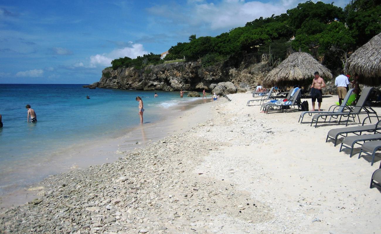 Foto af Playa Grandi med let sand og småsten overflade